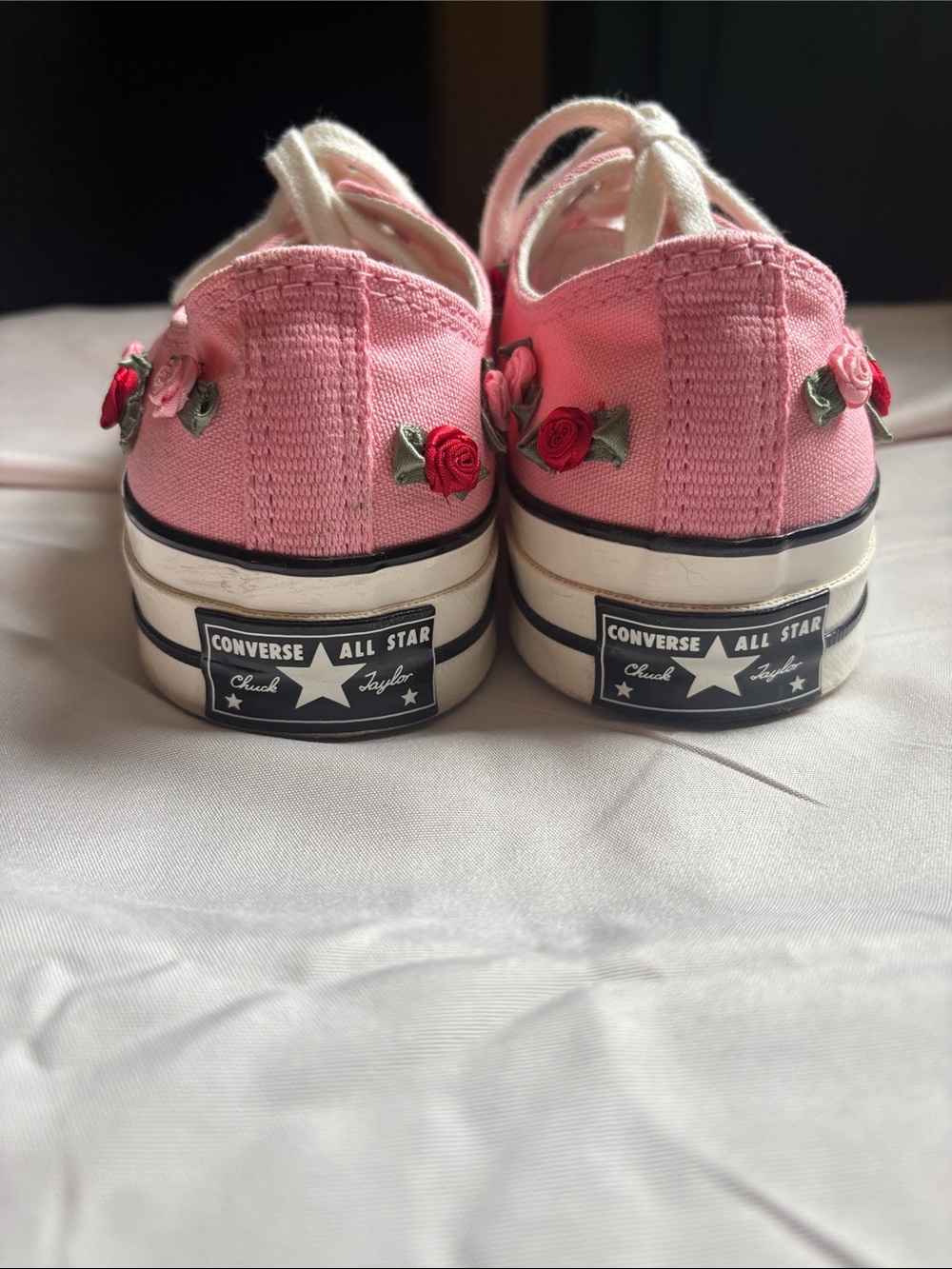 Like NEW Pink Low-Top Canvas Converse All-Star Sneakers with Rose Embellishments - Picture 3 of 10